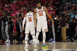 NBA马刺vs雄鹿_NBA马刺vs雄鹿超清直播_NBA马刺vs雄鹿1080p 在线观看